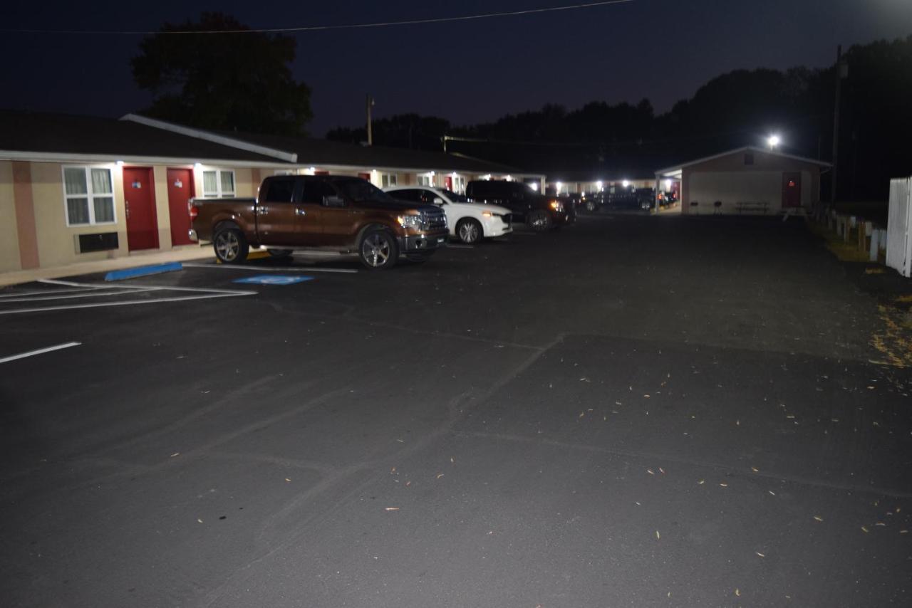 White Oaks Motel Pennsville/Carneys Point Εξωτερικό φωτογραφία